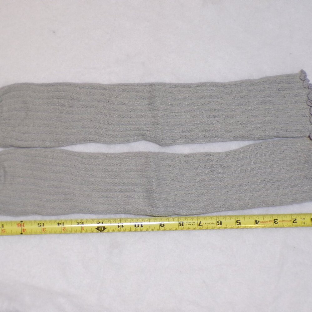 Leg Warmers Light Gray Ribbed Knit NEW - Picture 3 of 4